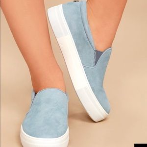 Steve Madden | Light Blue Suede Gills